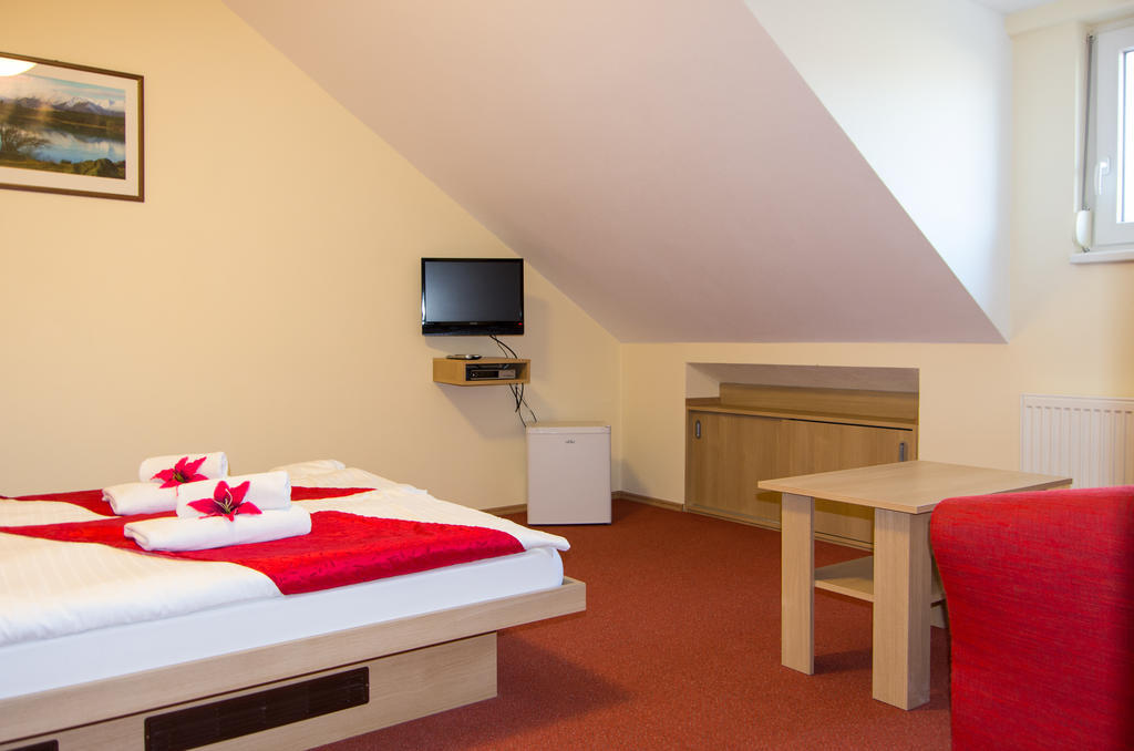 Pension Kiwi Микулов Номер фото